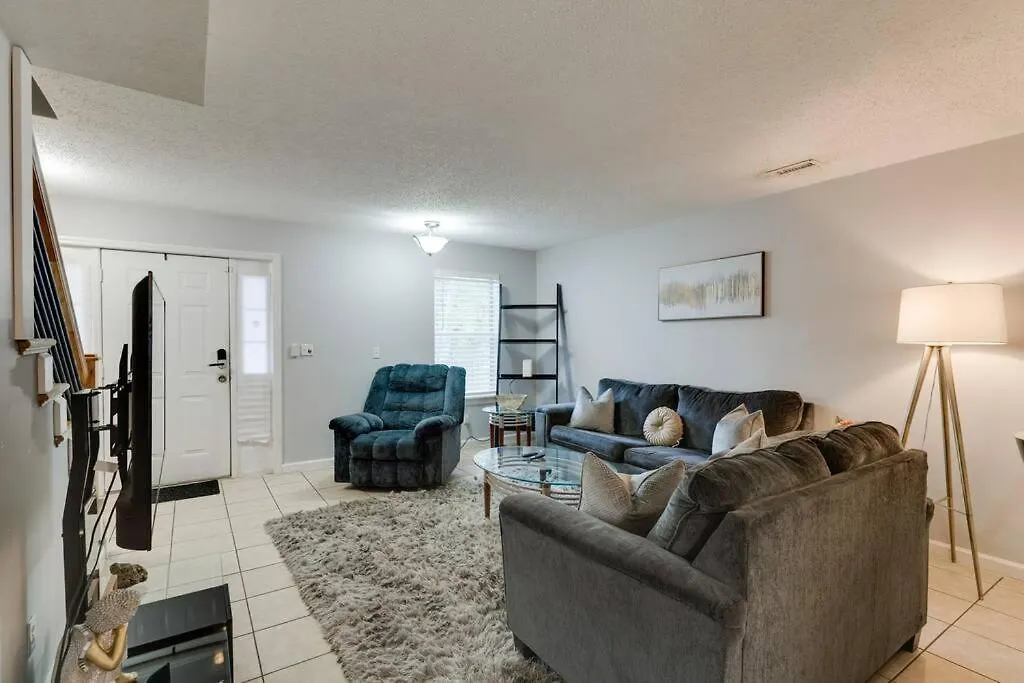 Cozy & Fun Apartment By Broadway, Room For 8! Nashville