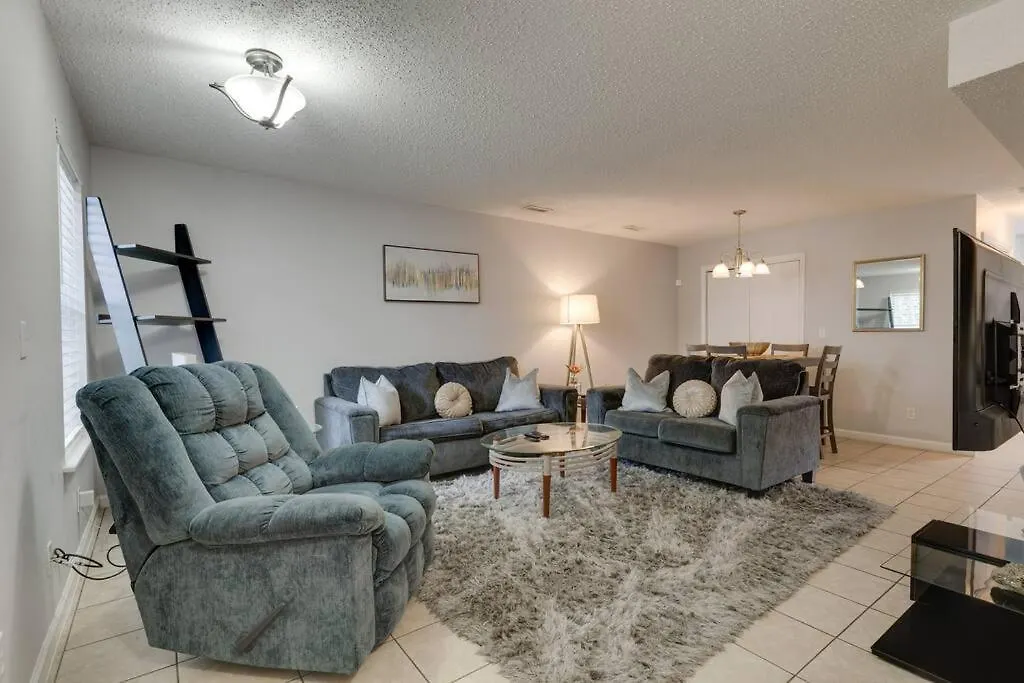 Cozy & Fun Apartment By Broadway, Room For 8! Nashville USA